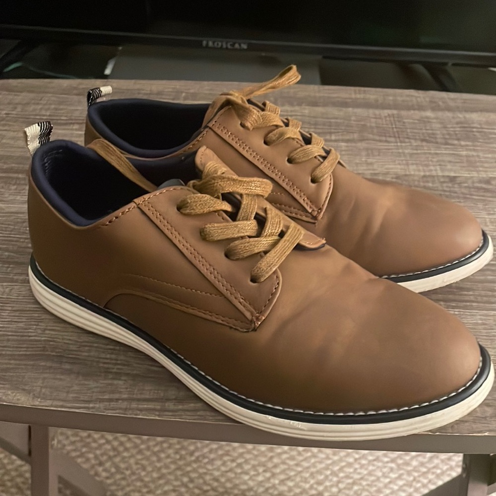 Dressy casual shoe
